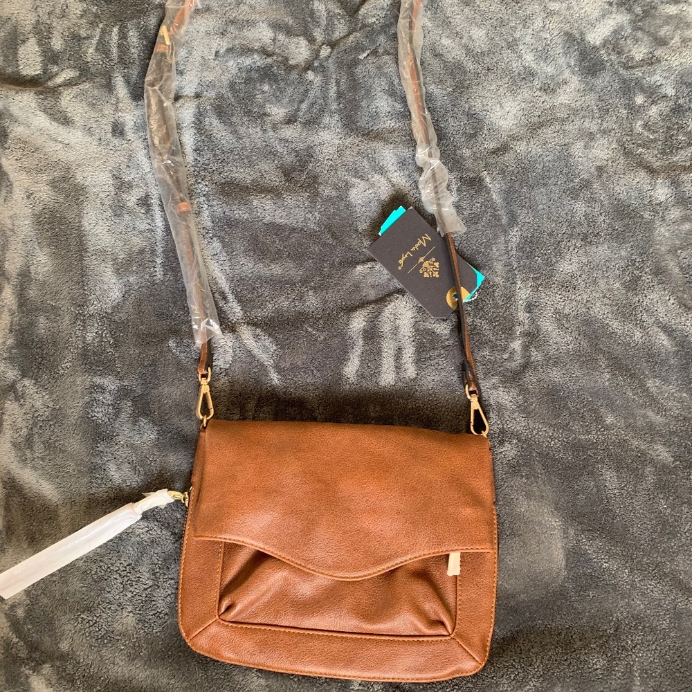 Brown leather multi pocket purse